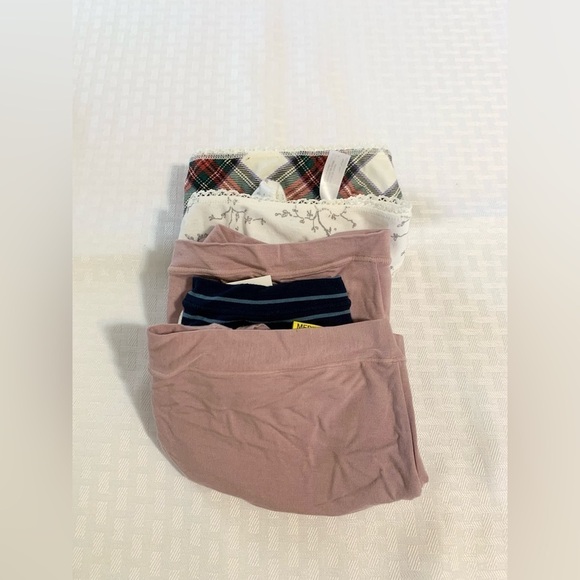 Five pairs of NWT medium mixed style underwear - Picture 5 of 11